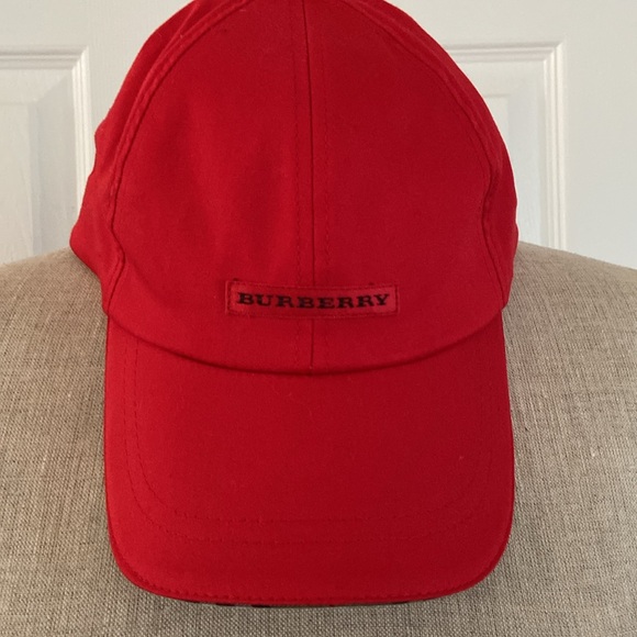 Burberry red color ball cap, Burberry pattern under rim and adjustable strap - Picture 2 of 5